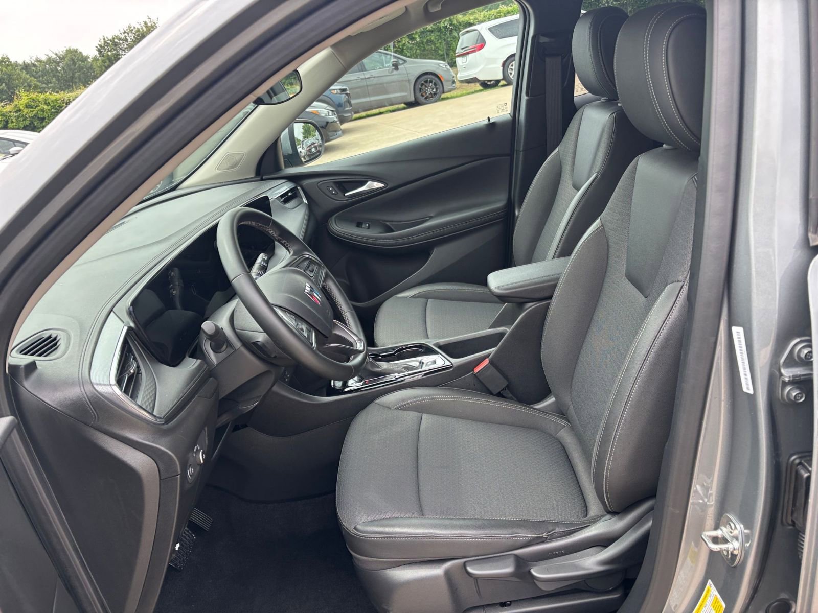 Thumbnail: 2025 Buick Encore GX - 25