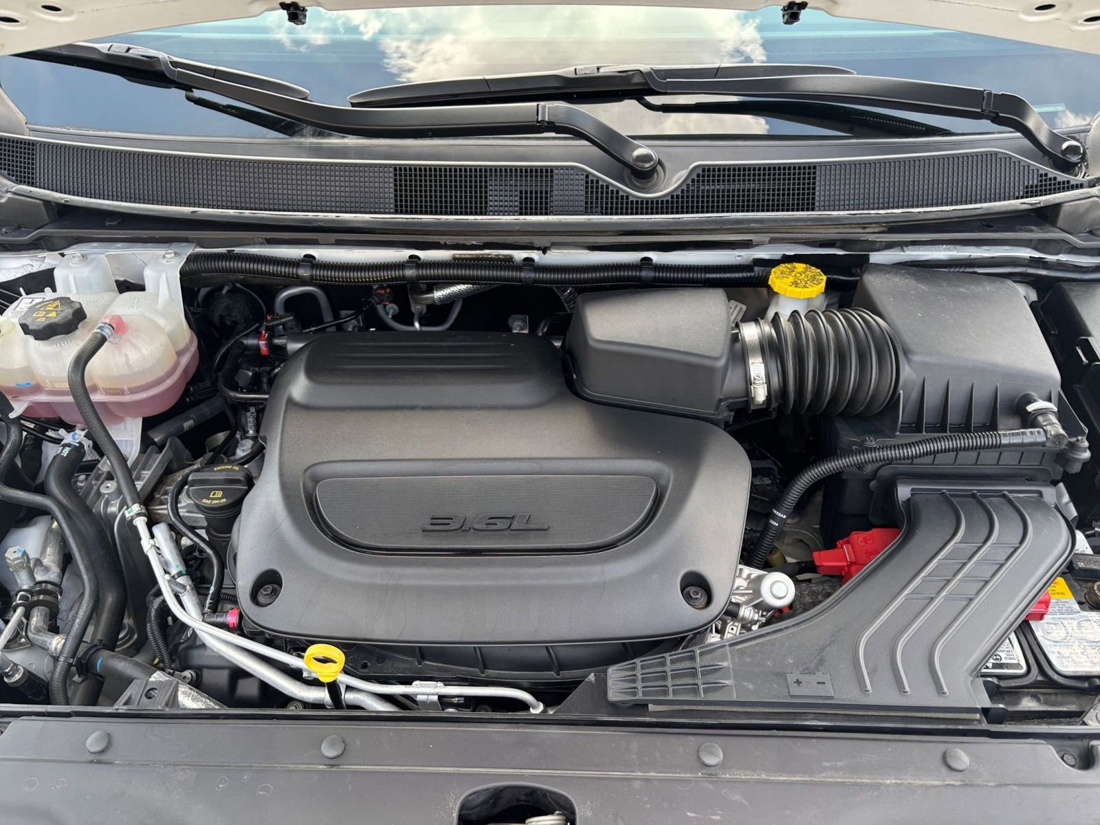 Thumbnail: 2025 Chrysler Pacifica - 35