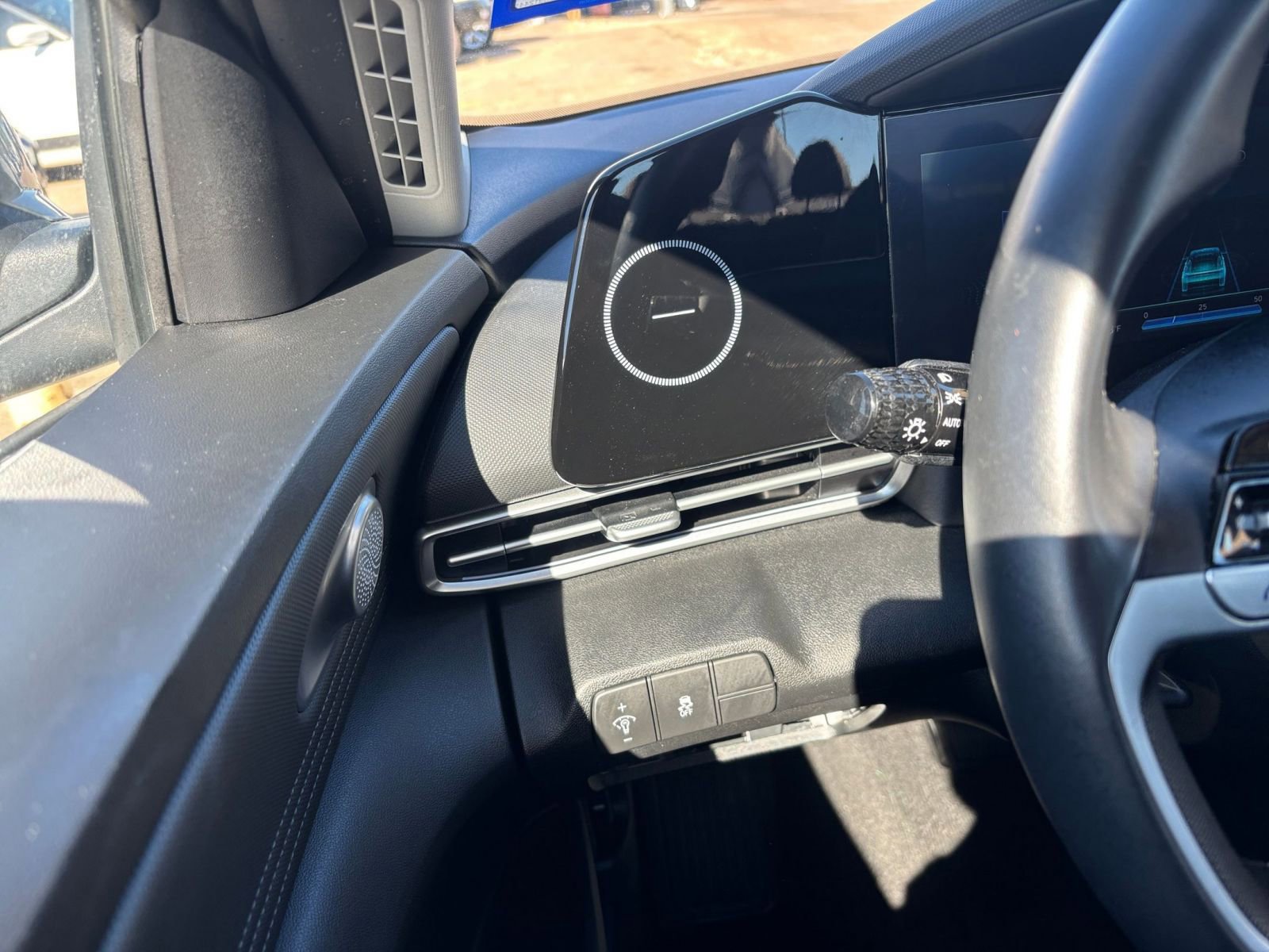 Thumbnail: 2025 Hyundai Elantra - 35