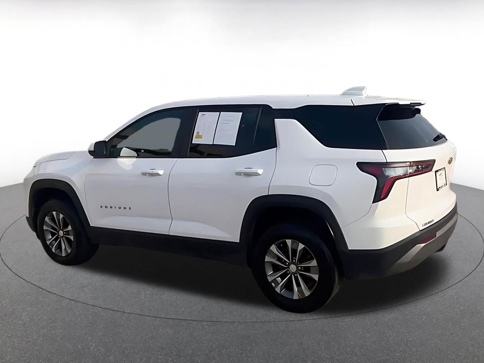 Thumbnail: 2025 Chevrolet Equinox - 10