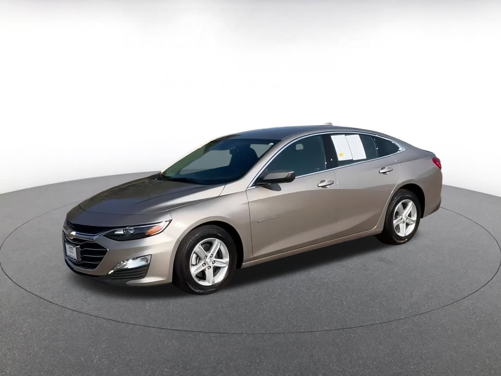 Thumbnail: 2024 Chevrolet Malibu - 8