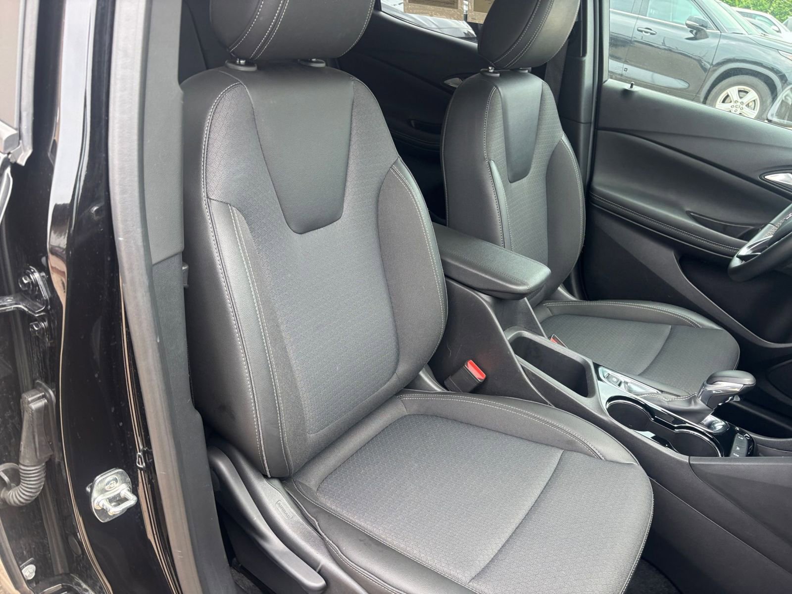 Thumbnail: 2025 Buick Encore GX - 35