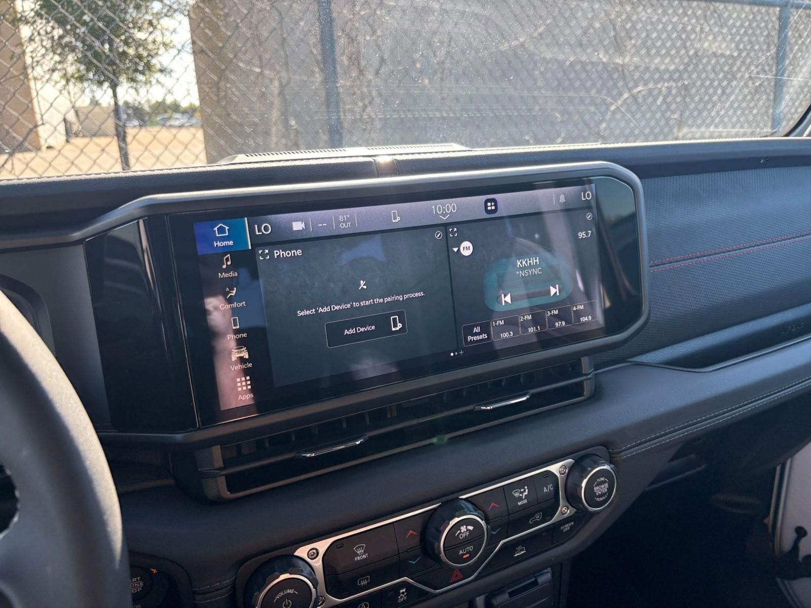 Thumbnail: 2025 Jeep Wrangler - 21