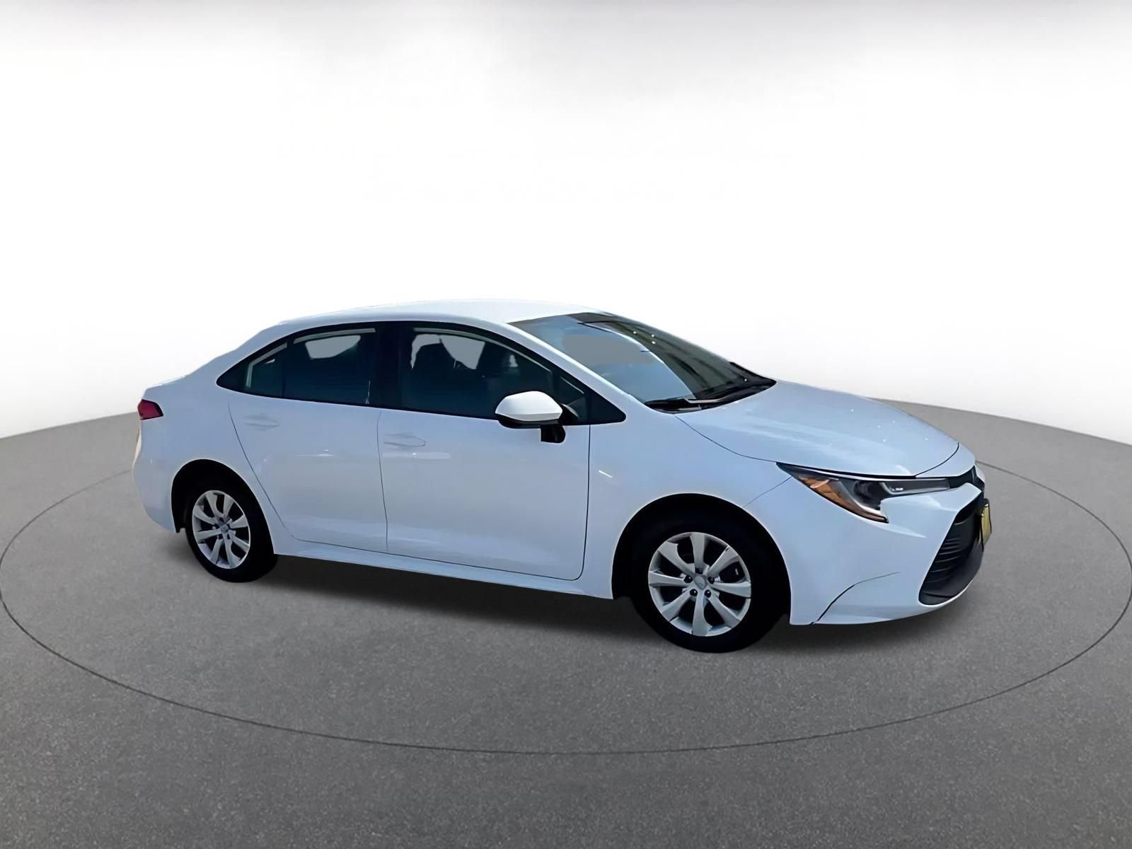 Thumbnail: 2025 Toyota Corolla - 2