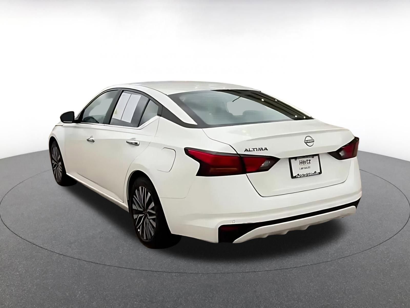 Thumbnail: 2025 Nissan Altima - 11