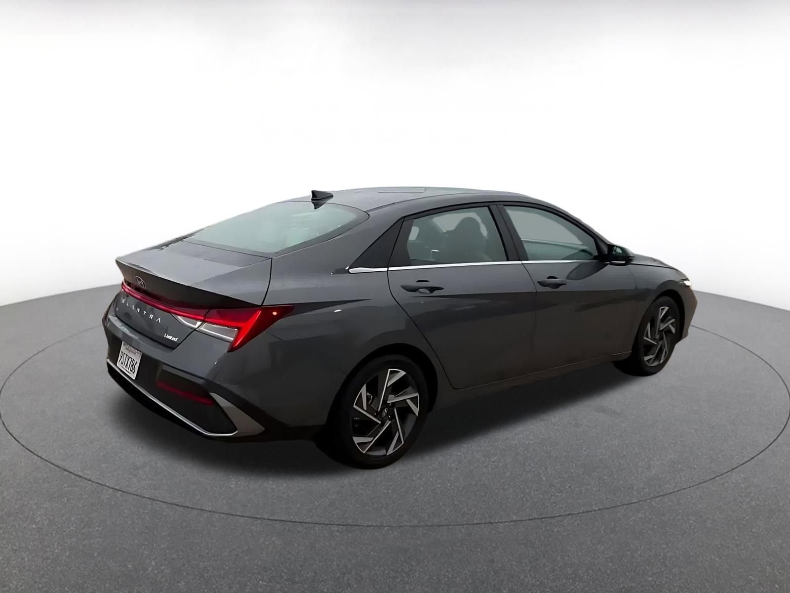 Thumbnail: 2025 Hyundai Elantra - 12