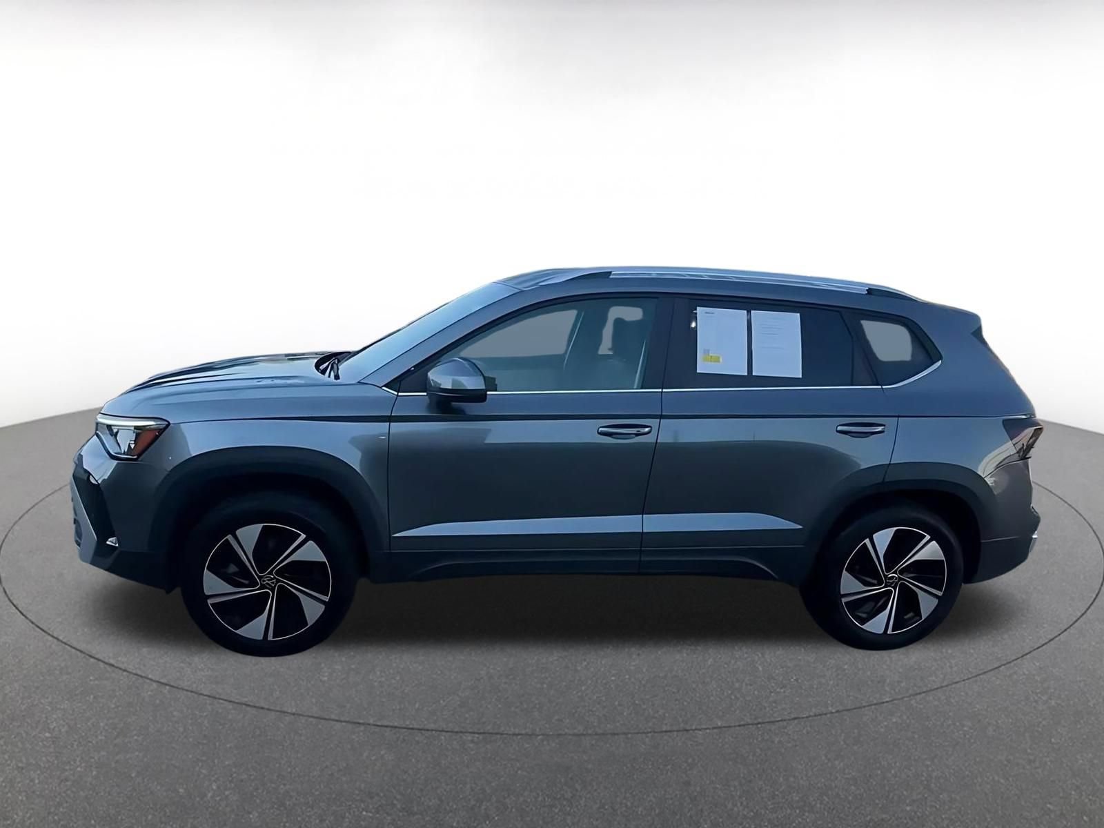 Thumbnail: 2026 Volkswagen Taos - 8