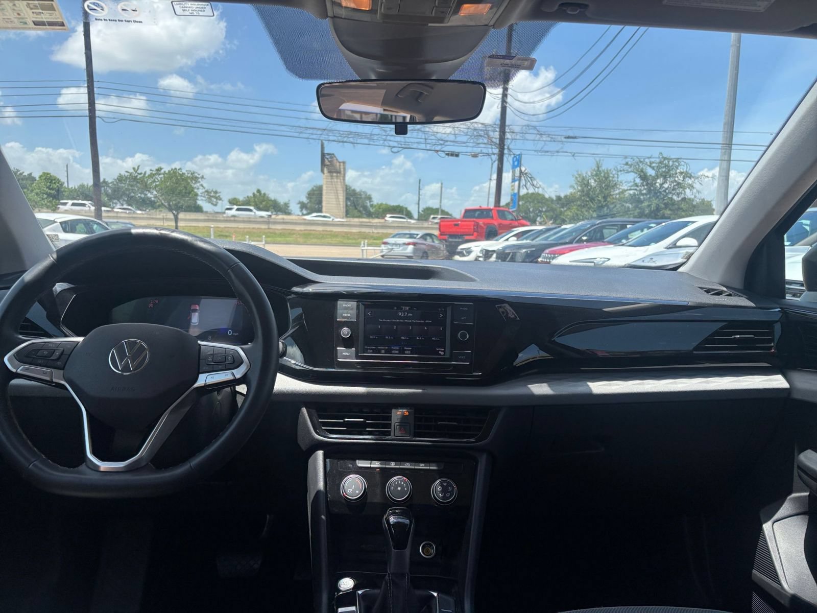 Thumbnail: 2024 Volkswagen Taos - 31