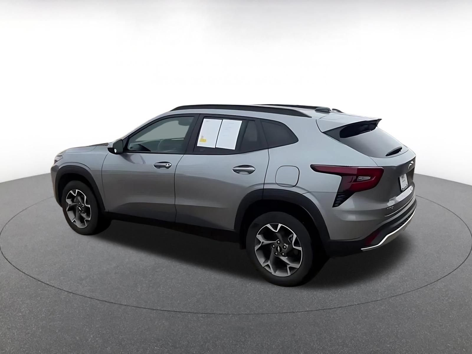 Thumbnail: 2025 Chevrolet Trax - 12