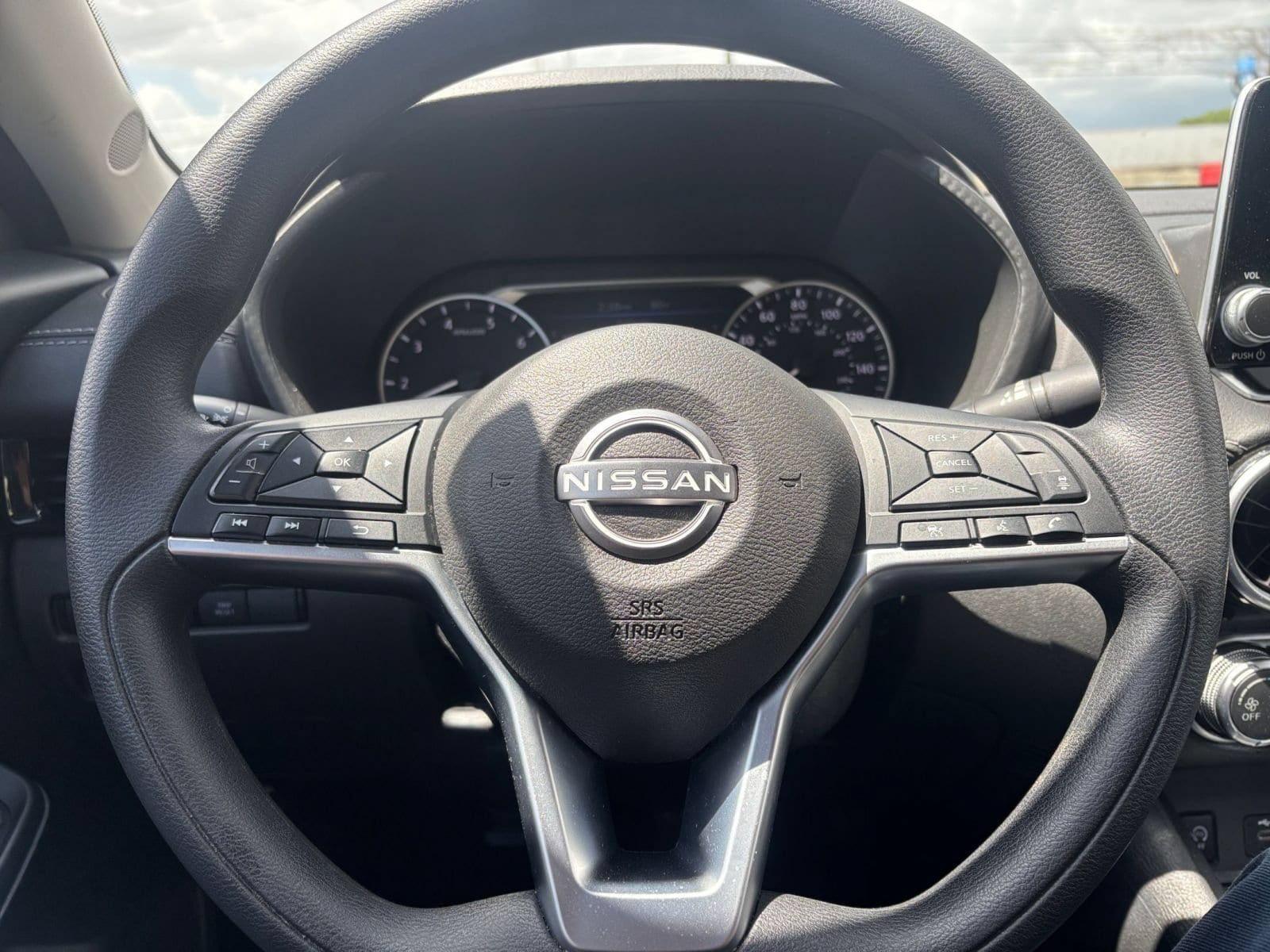 Thumbnail: 2025 Nissan Sentra - 25