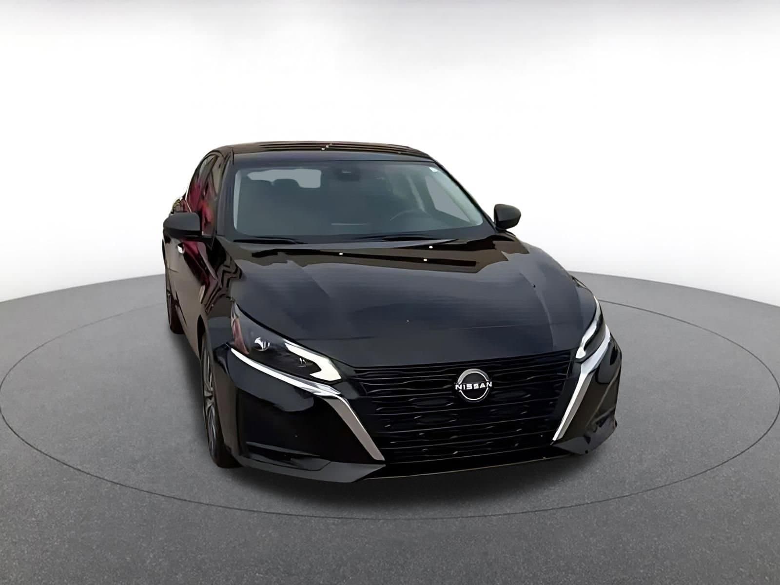 Thumbnail: 2025 Nissan Altima - 2