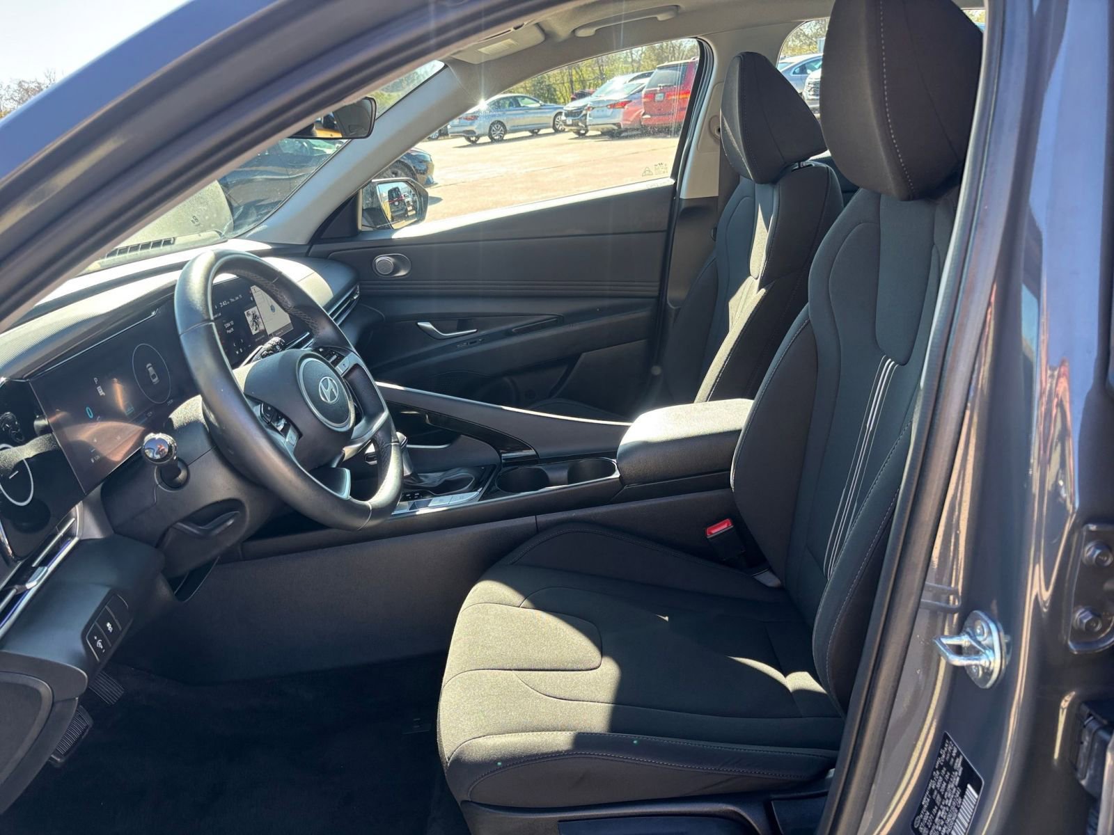 Thumbnail: 2025 Hyundai Elantra - 27