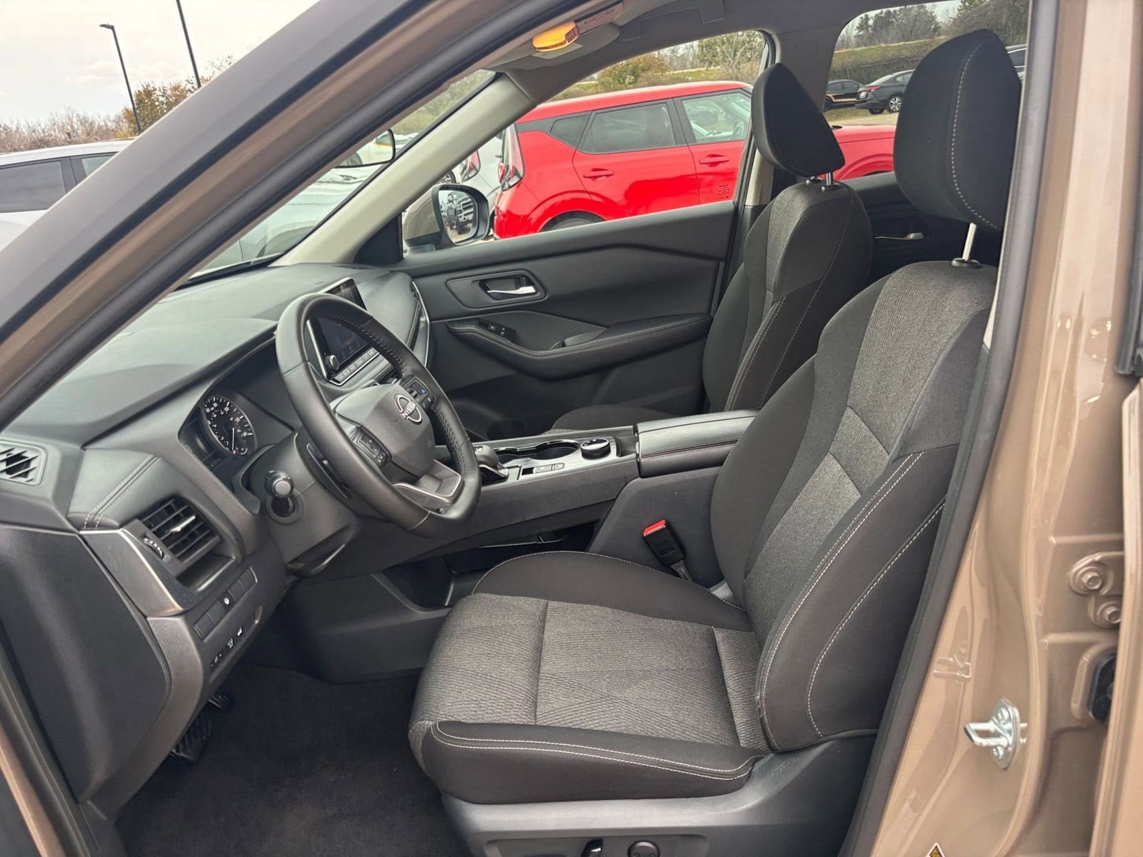 Thumbnail: 2025 Nissan Rogue - 29