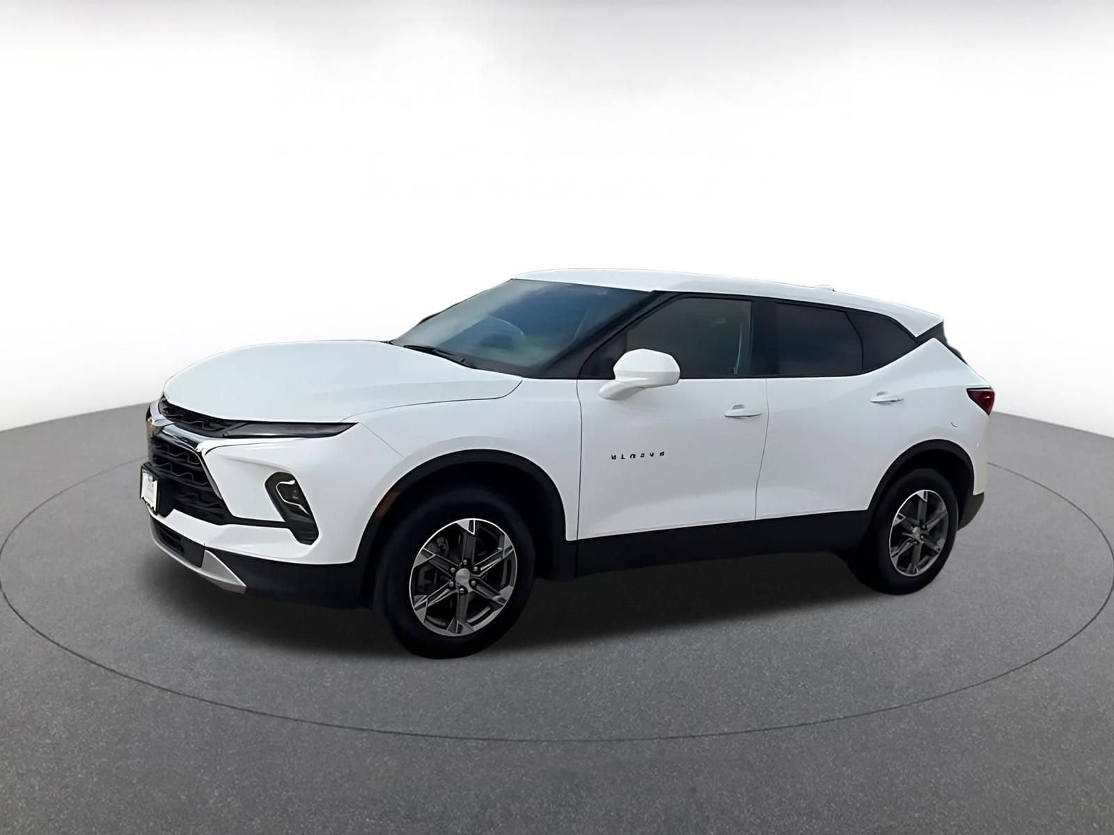 Thumbnail: 2025 Chevrolet Blazer - 8