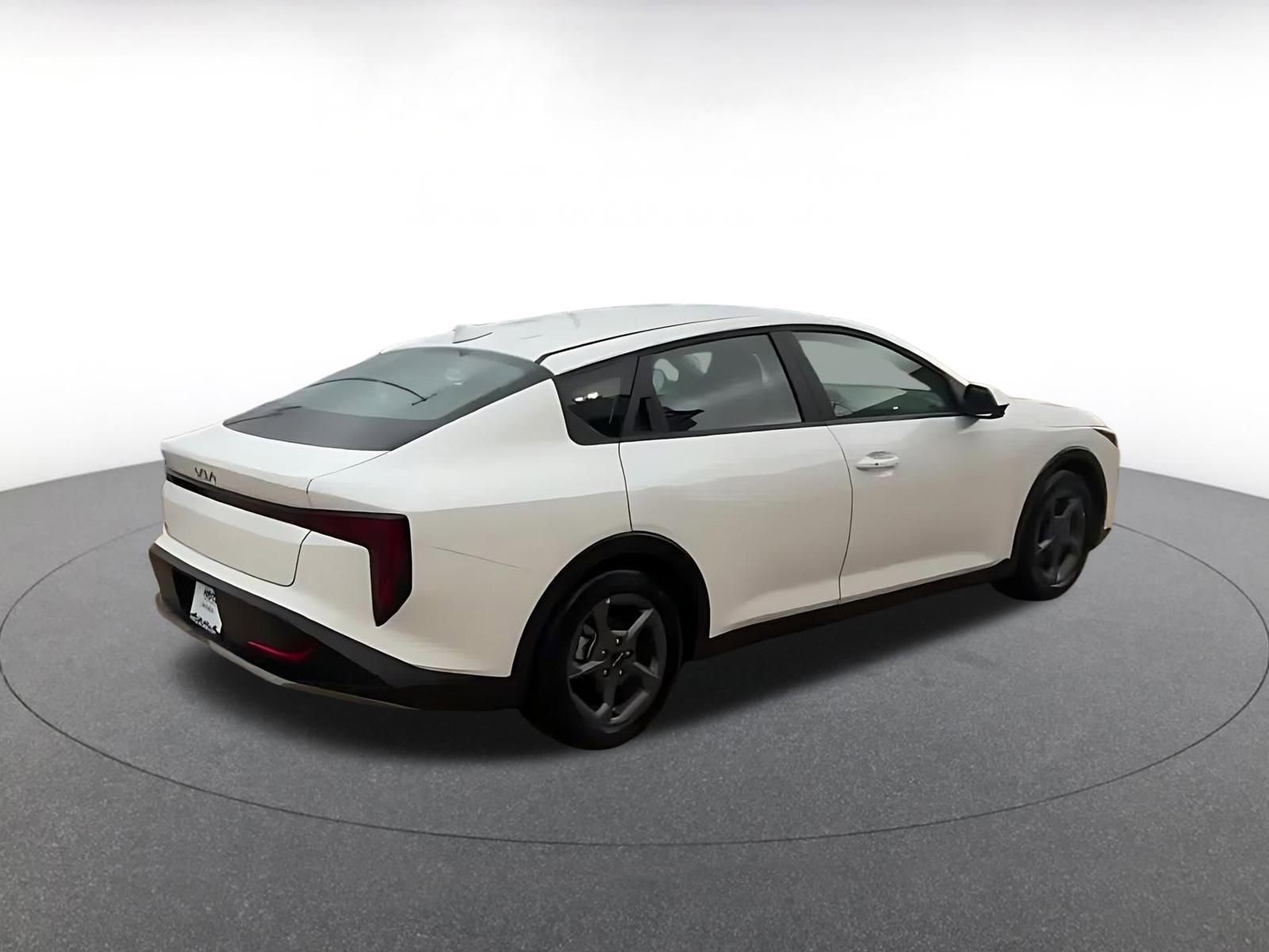 Thumbnail: 2025 Kia K4 - 15