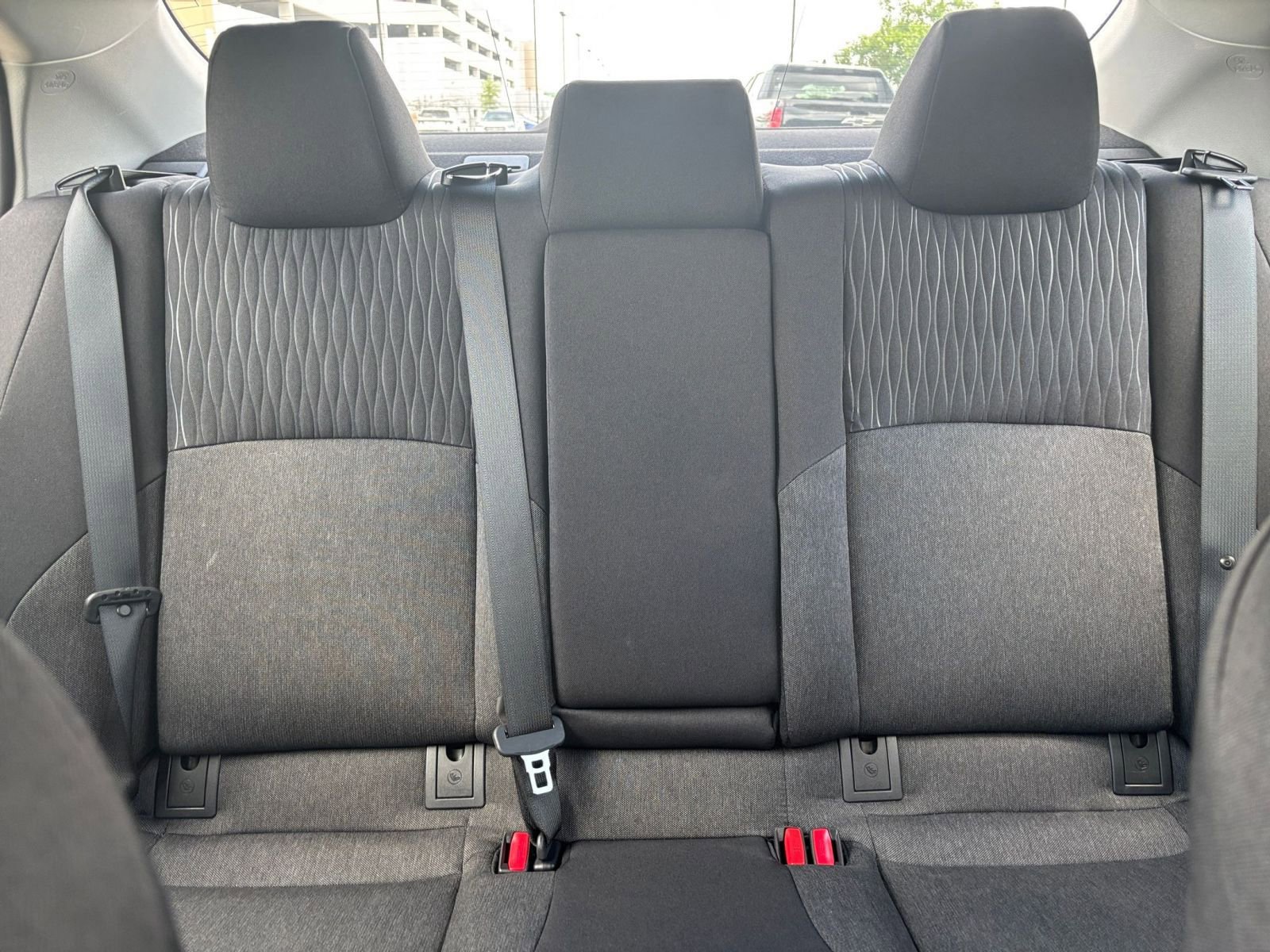 2025 Toyota Camry LE 32