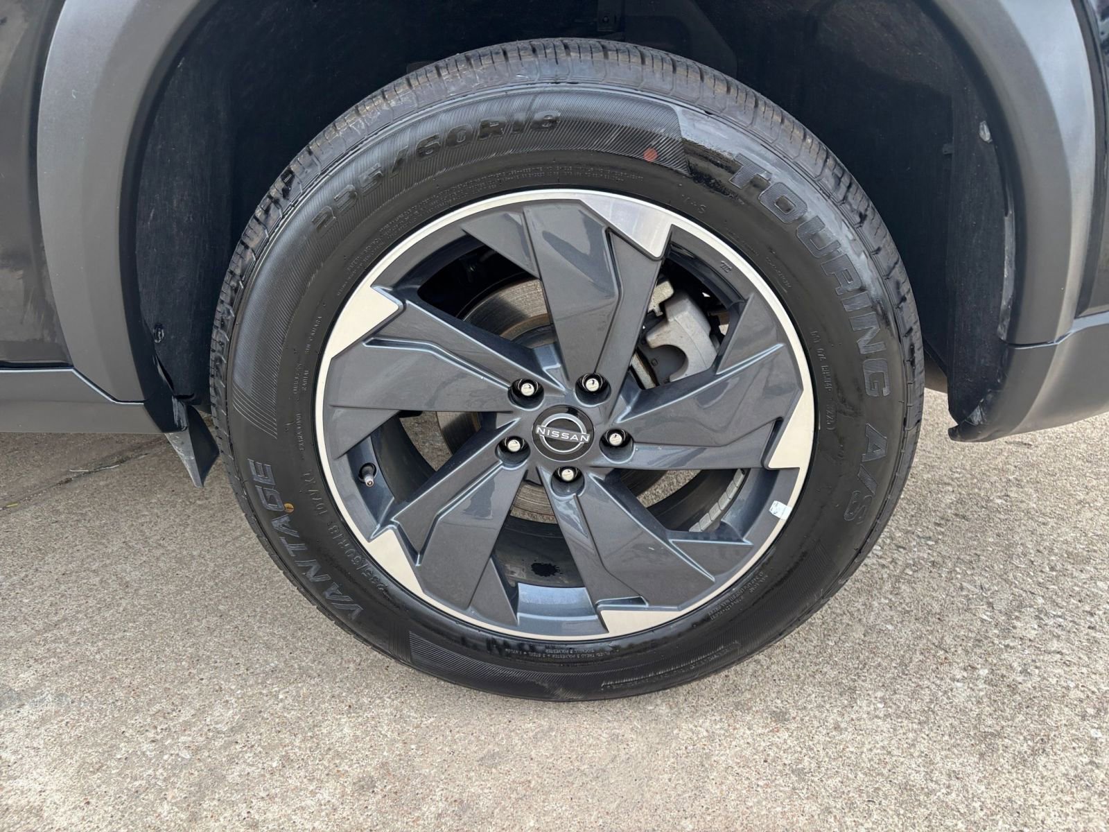 Thumbnail: 2025 Nissan Rogue - 32