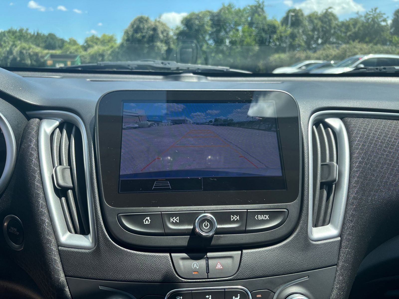 Thumbnail: 2024 Chevrolet Malibu - 17