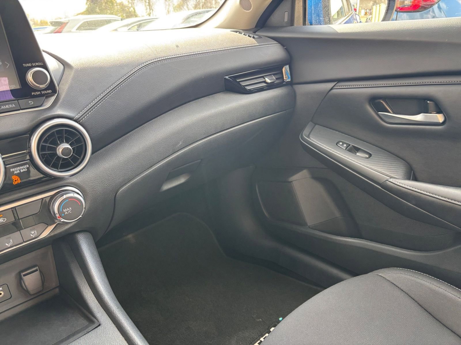 Thumbnail: 2025 Nissan Sentra - 33