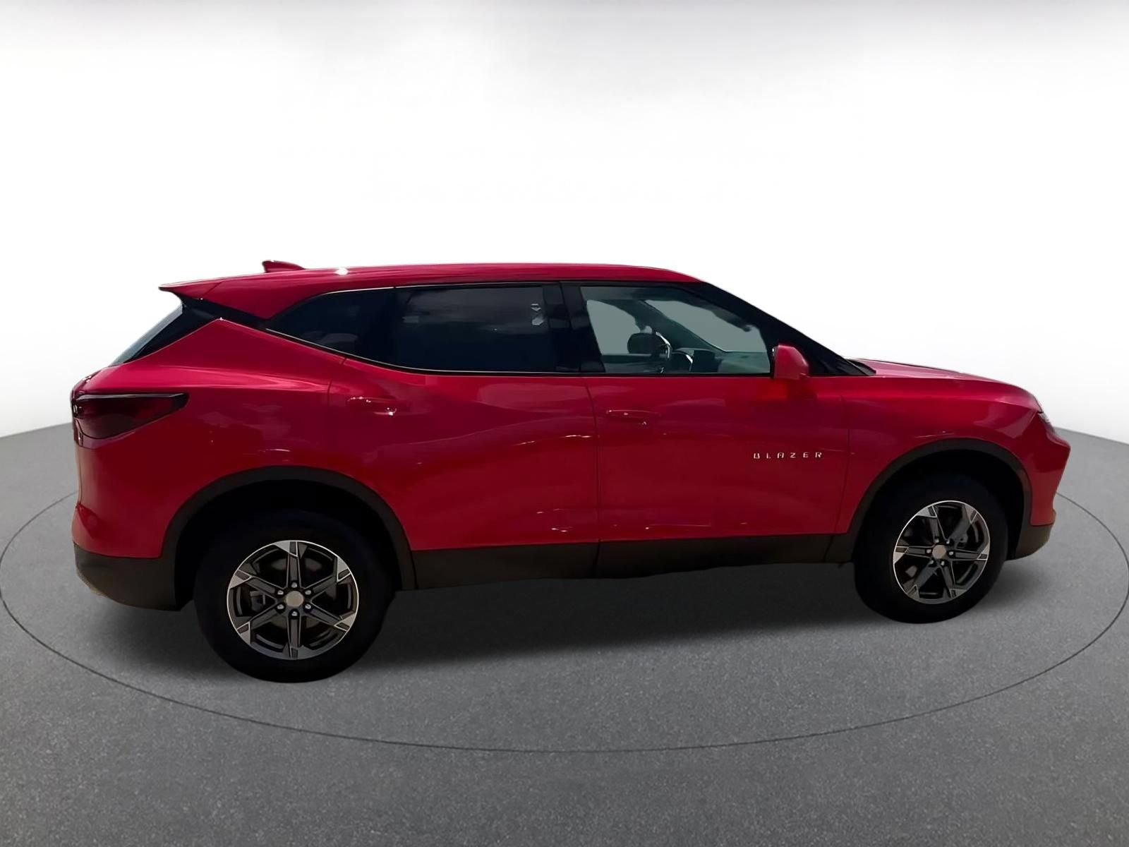 Thumbnail: 2026 Chevrolet Blazer - 15