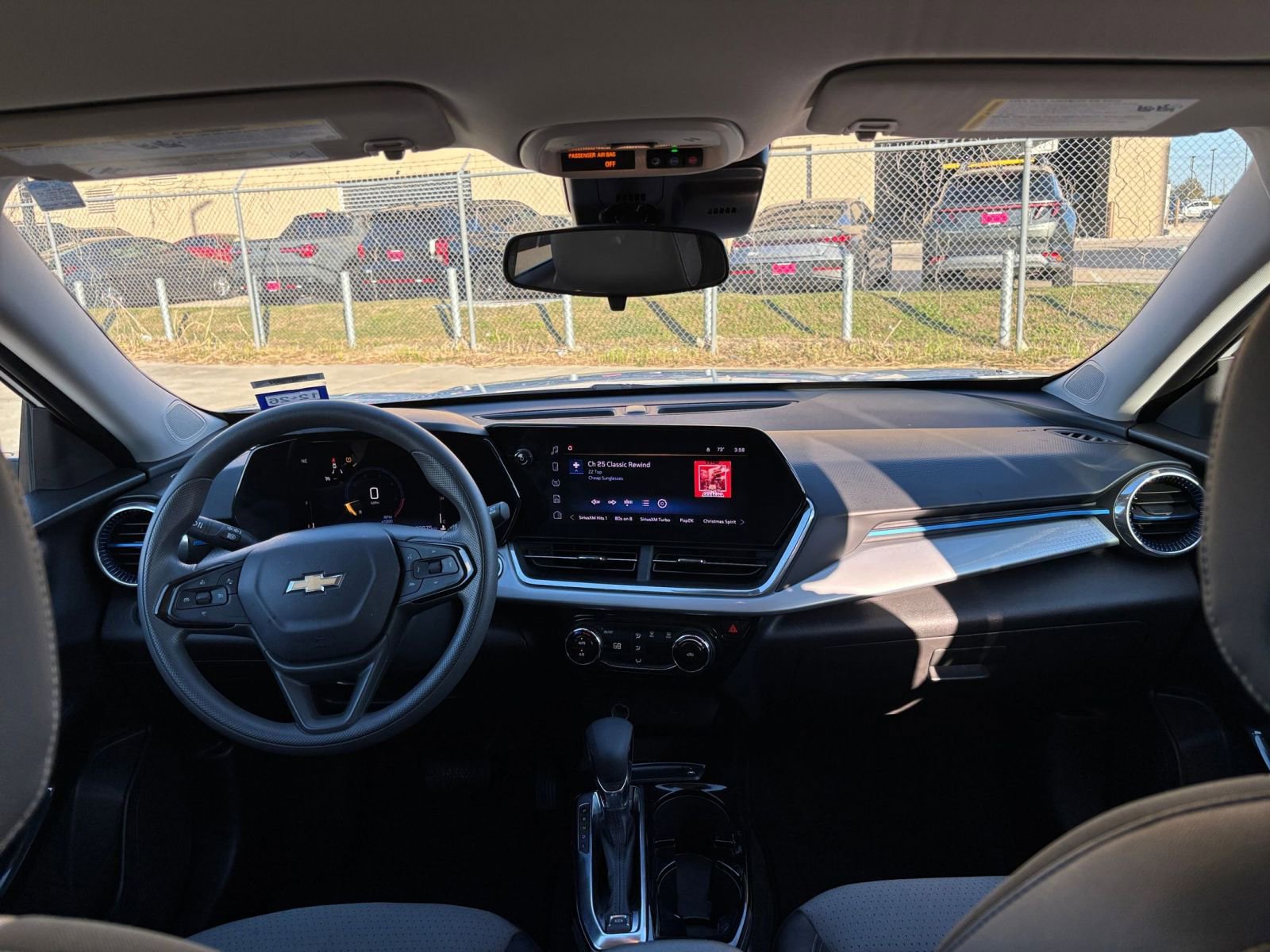 Thumbnail: 2025 Chevrolet Trax - 31