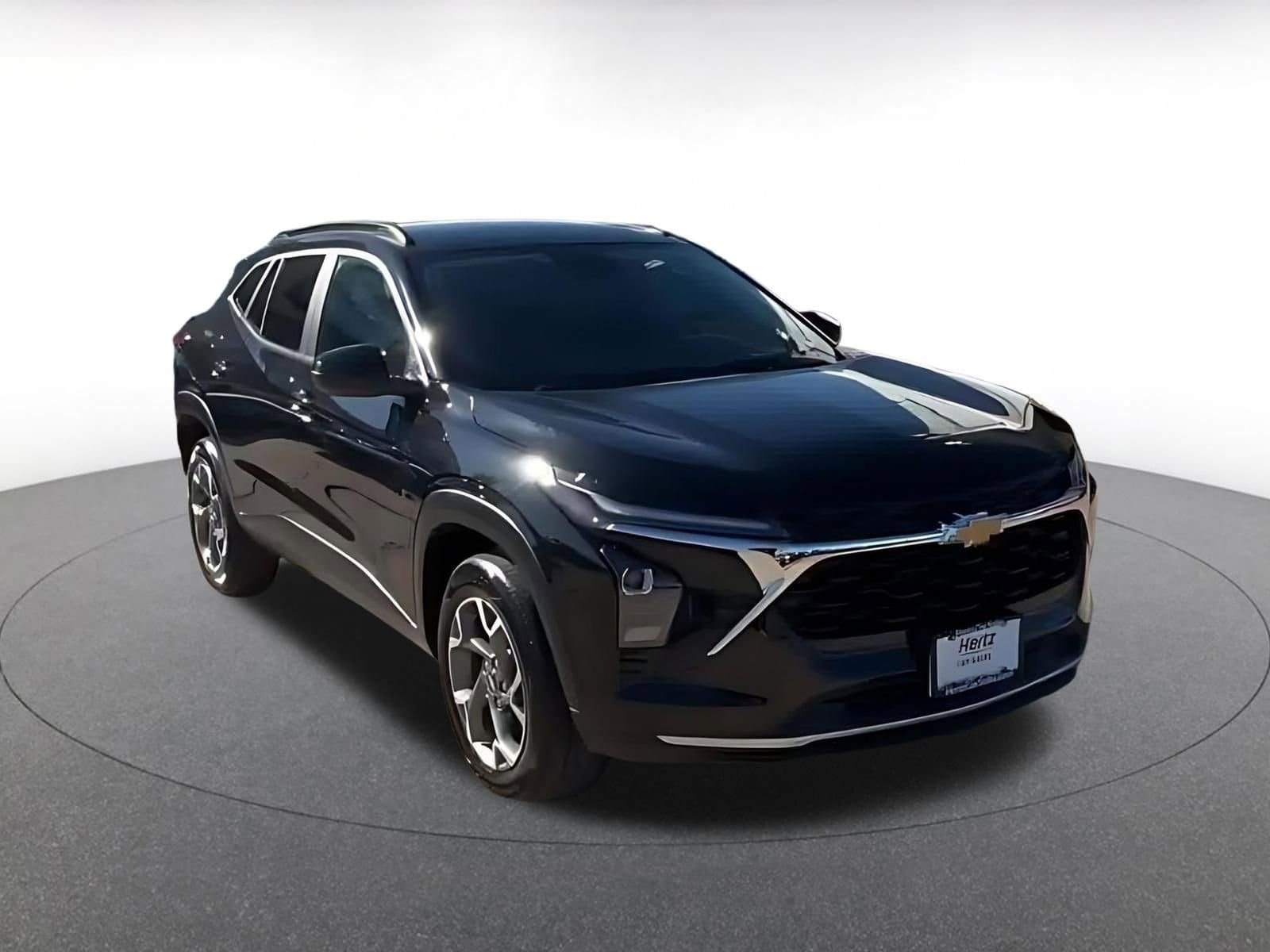 Thumbnail: 2025 Chevrolet Trax - 3