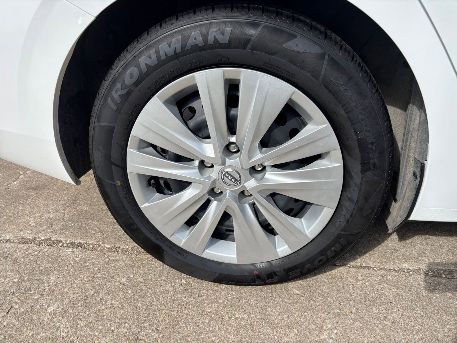 Thumbnail: 2025 Nissan Sentra - 28