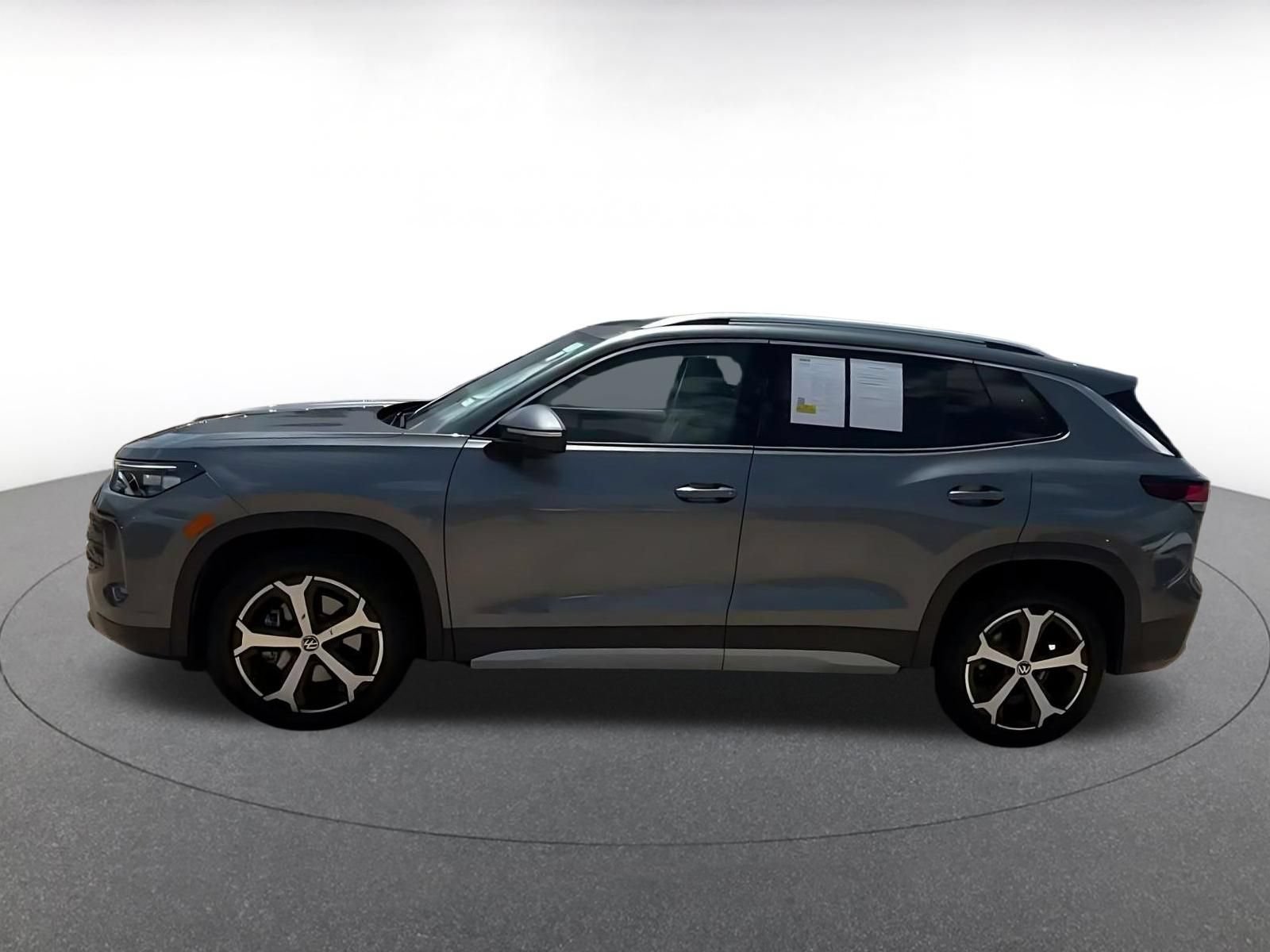Thumbnail: 2026 Volkswagen Tiguan - 8