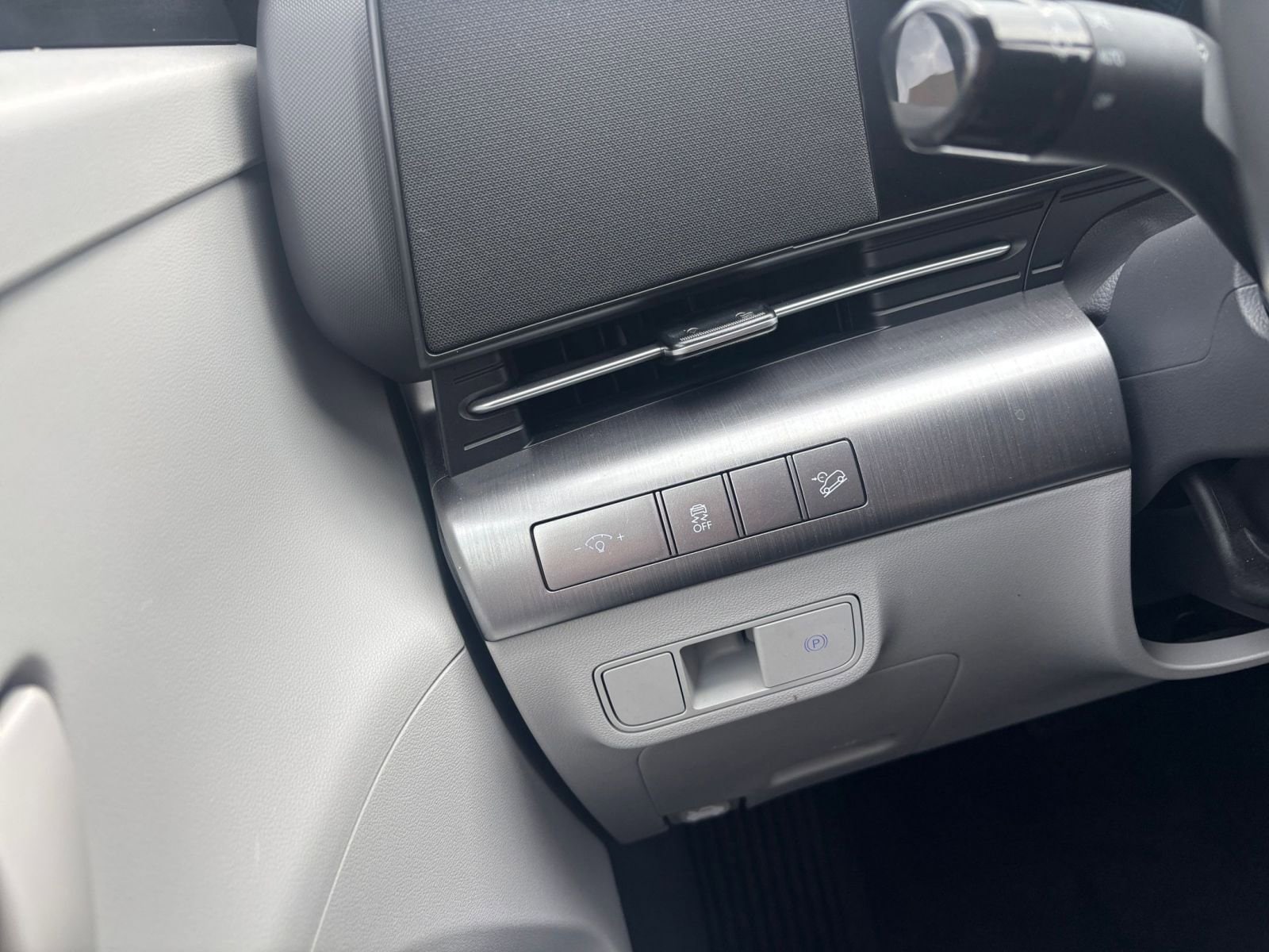 Thumbnail: 2025 Hyundai Kona - 34