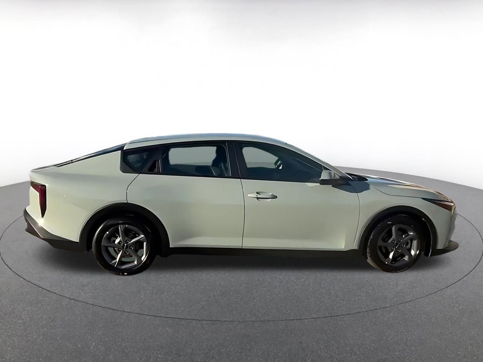 Thumbnail: 2025 Kia K4 - 14