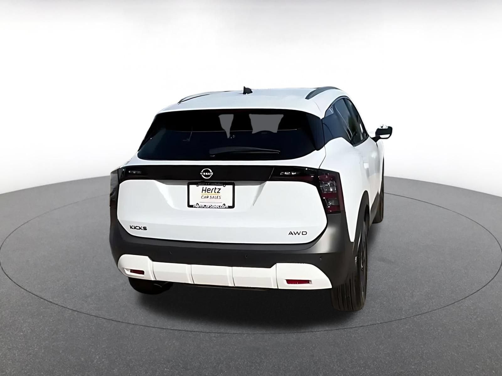 Thumbnail: 2026 Nissan Kicks - 7