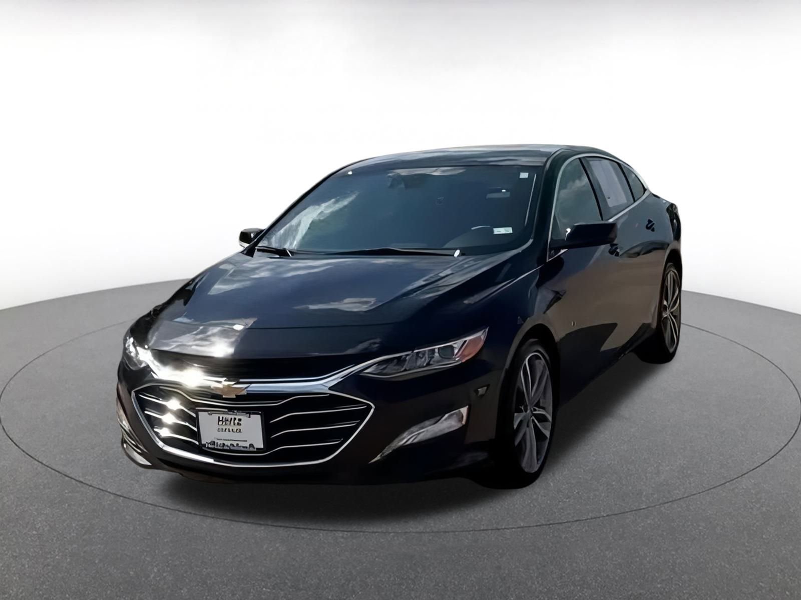 Thumbnail: 2024 Chevrolet Malibu - 4