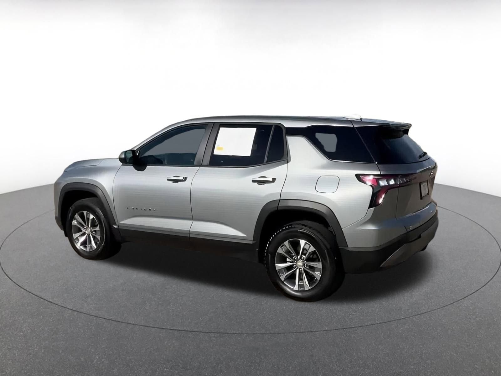 Thumbnail: 2025 Chevrolet Equinox - 10