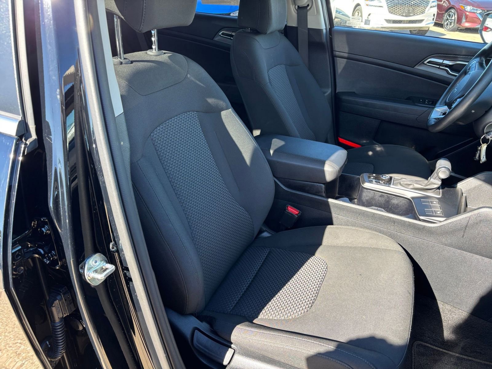 Thumbnail: 2025 Kia Sportage - 35