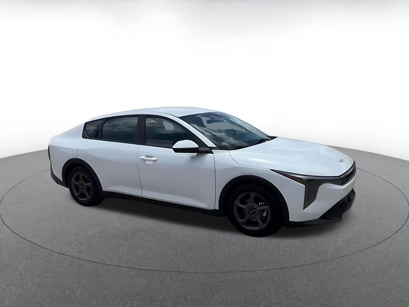 Thumbnail: 2025 Kia K4 - 2