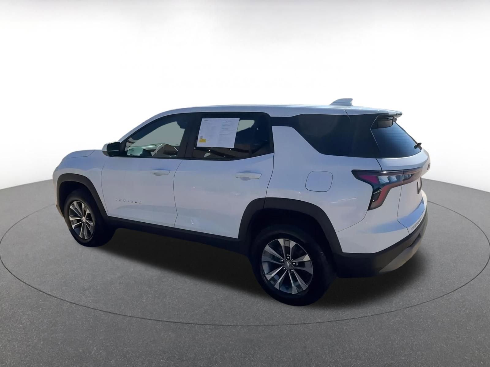 Thumbnail: 2025 Chevrolet Equinox - 10