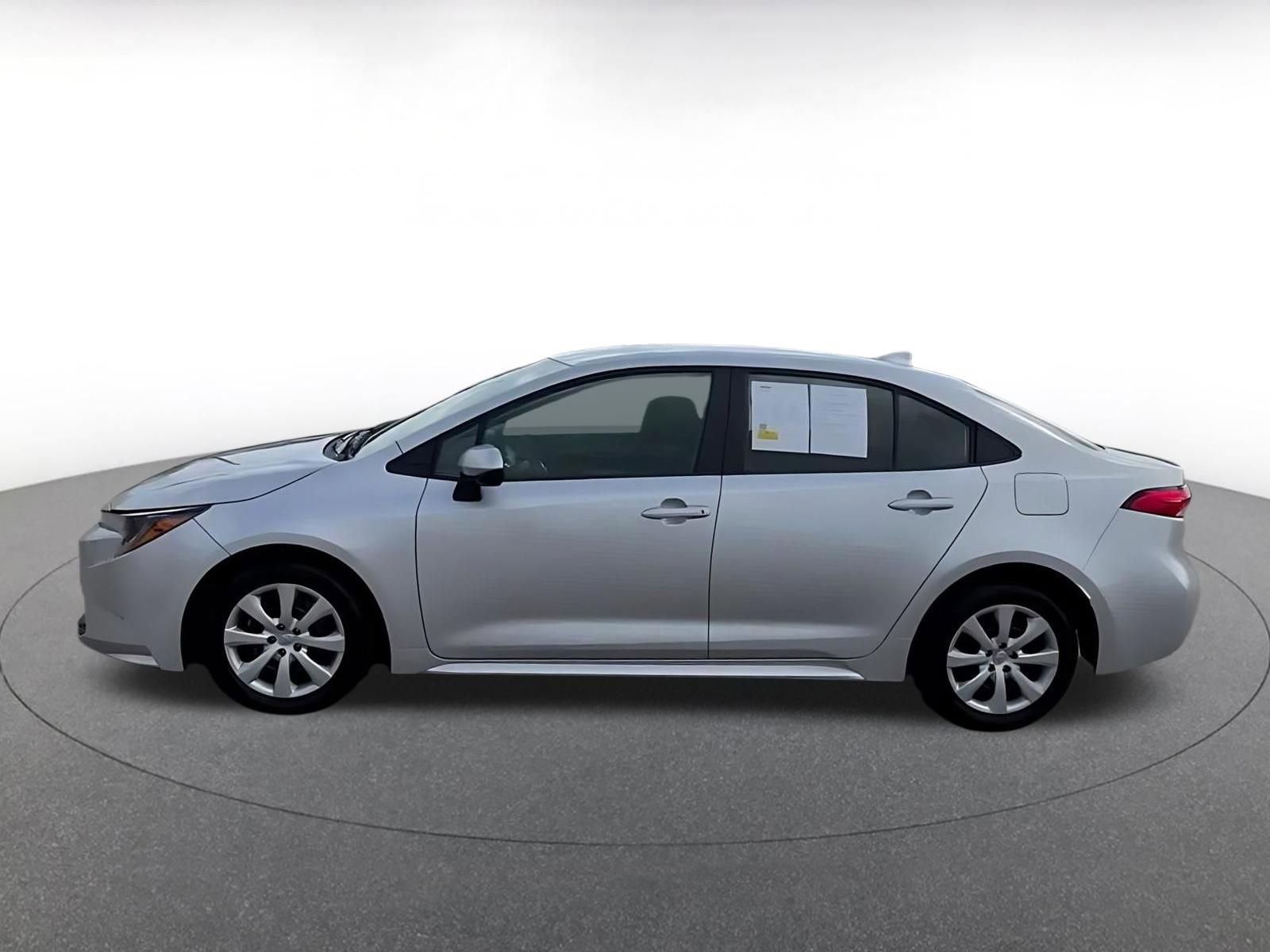 Thumbnail: 2025 Toyota Corolla - 9