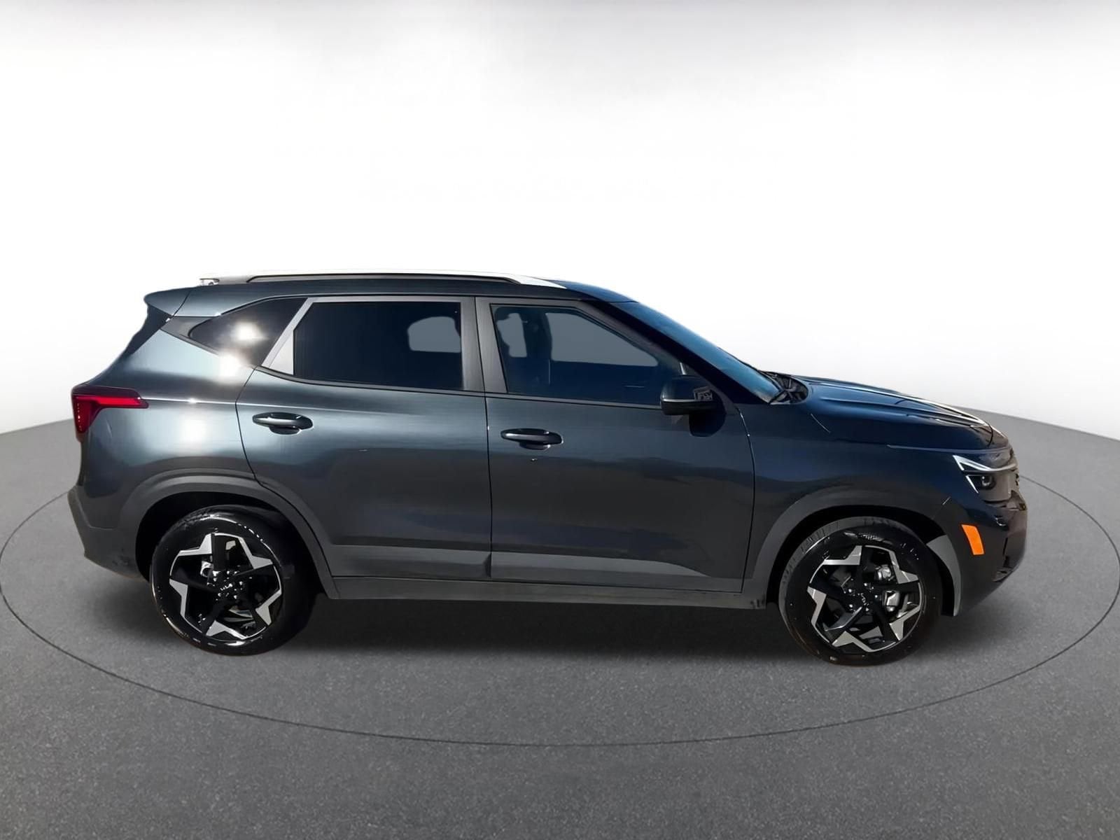 Thumbnail: 2025 Kia Seltos - 16