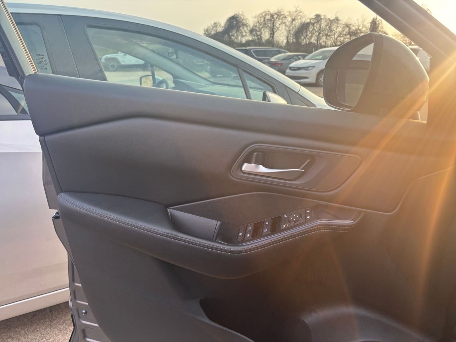 Thumbnail: 2025 Nissan Rogue - 18