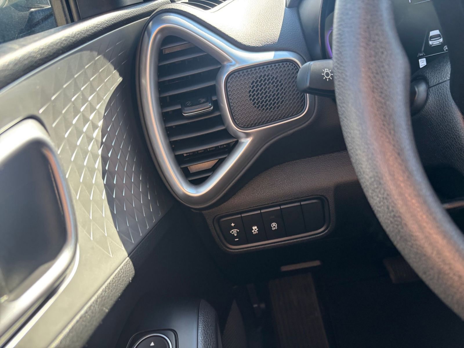 Thumbnail: 2025 Kia Soul - 31