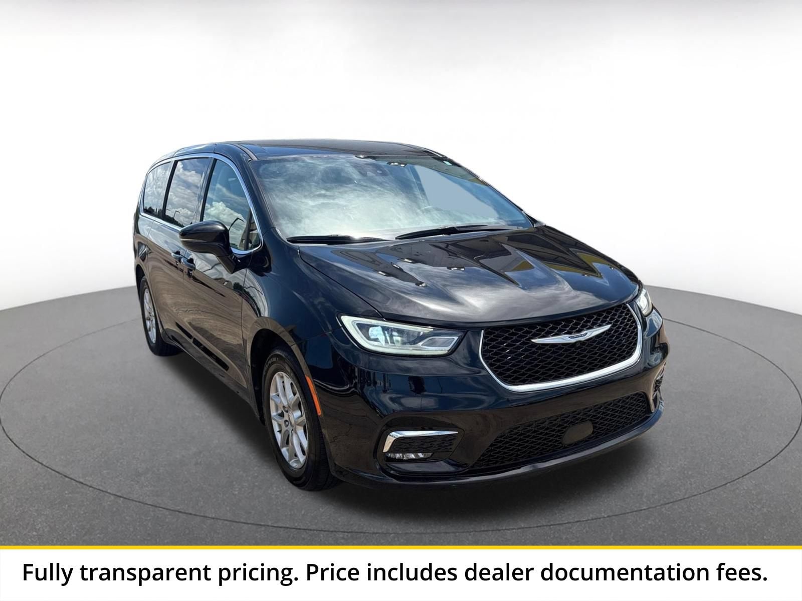 Thumbnail: 2024 Chrysler Pacifica - 1