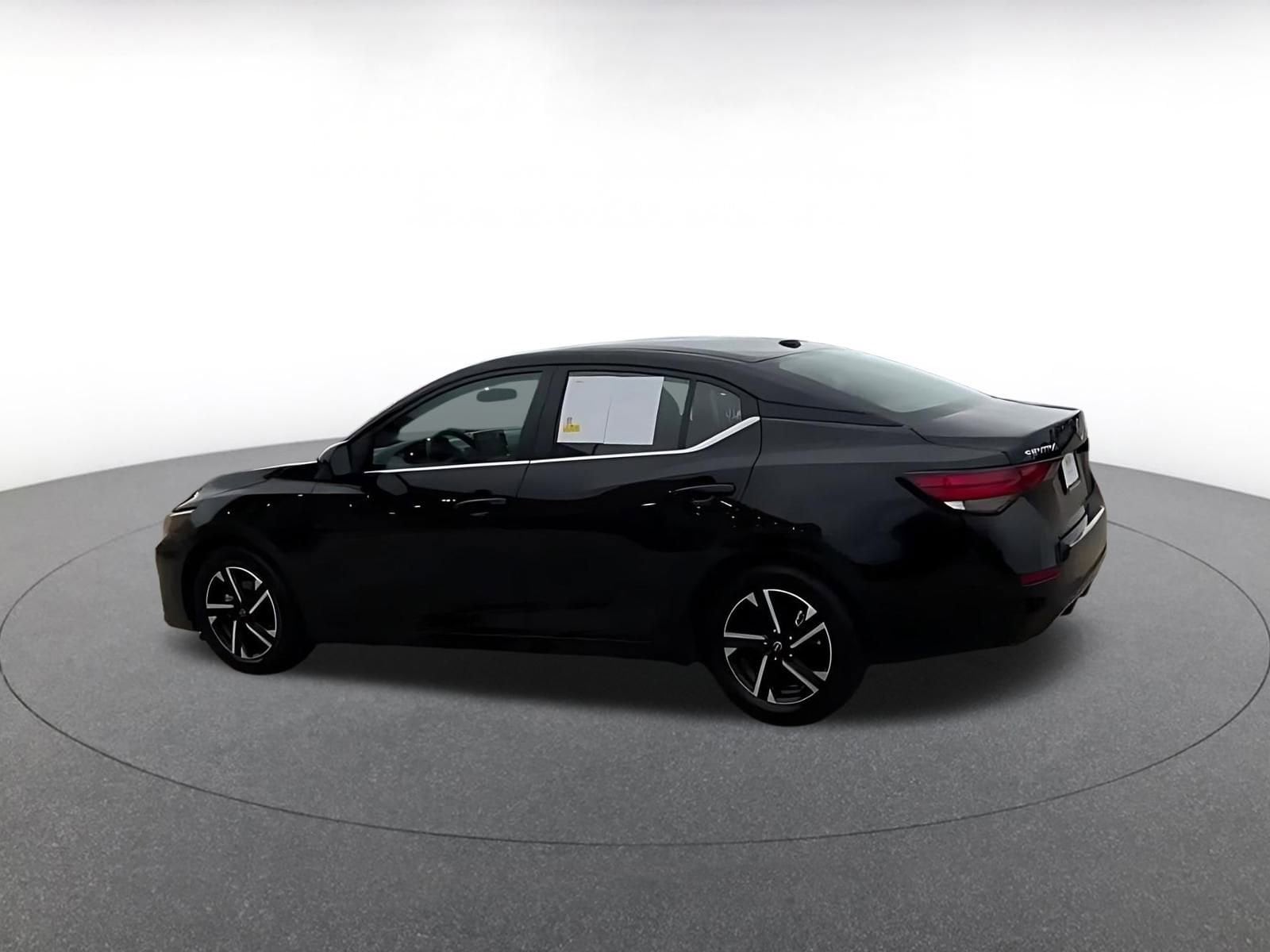 Thumbnail: 2025 Nissan Sentra - 15