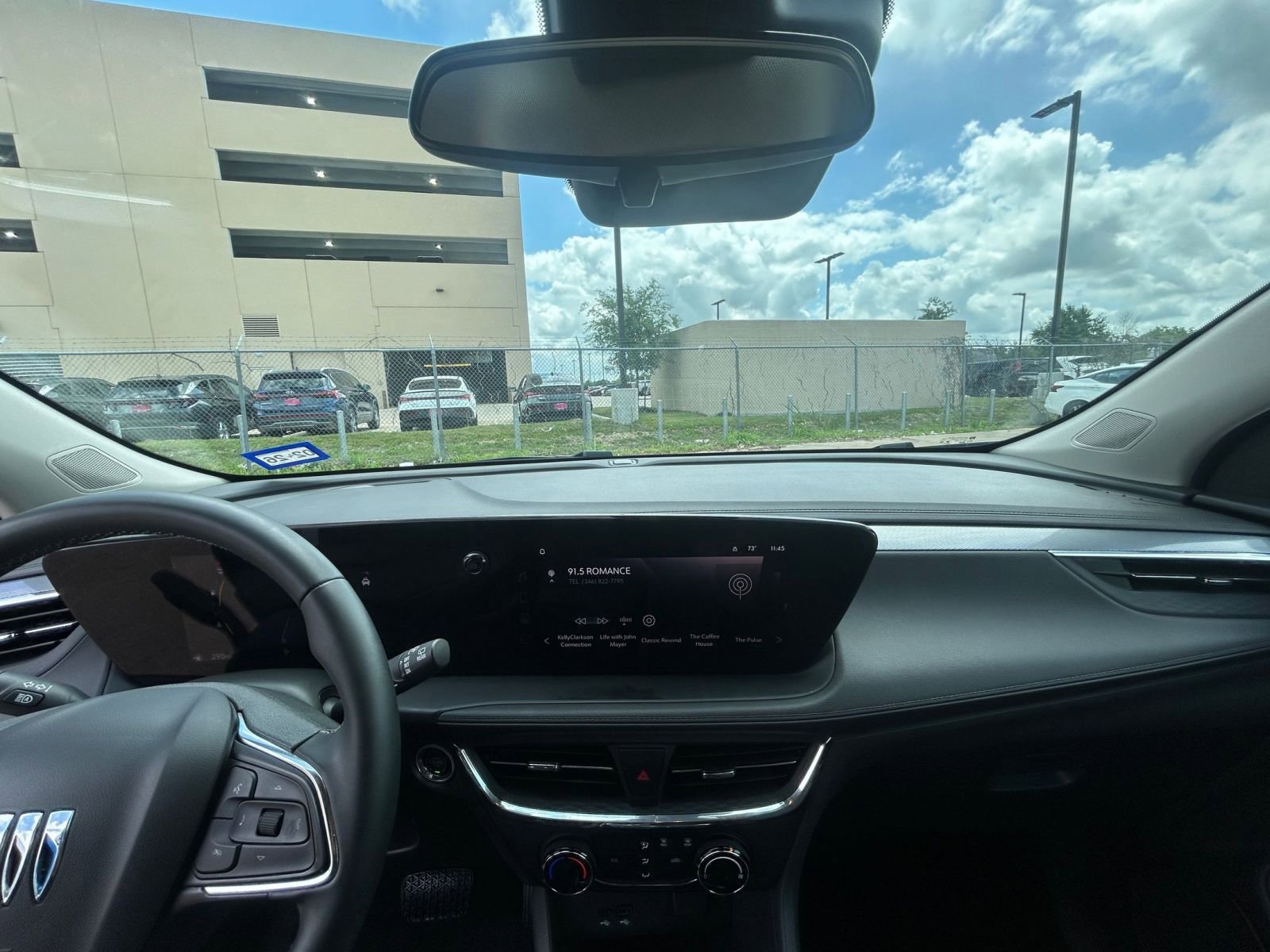 Thumbnail: 2025 Buick Encore GX - 32