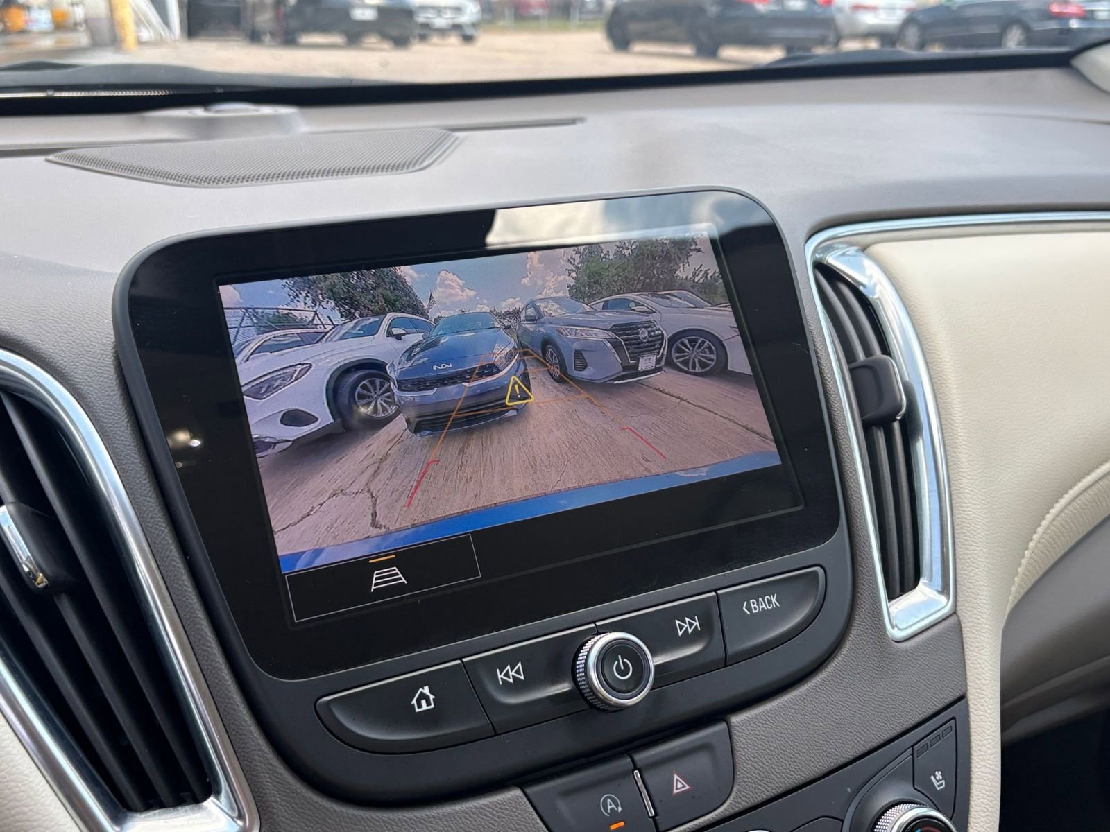 Thumbnail: 2024 Chevrolet Malibu - 17