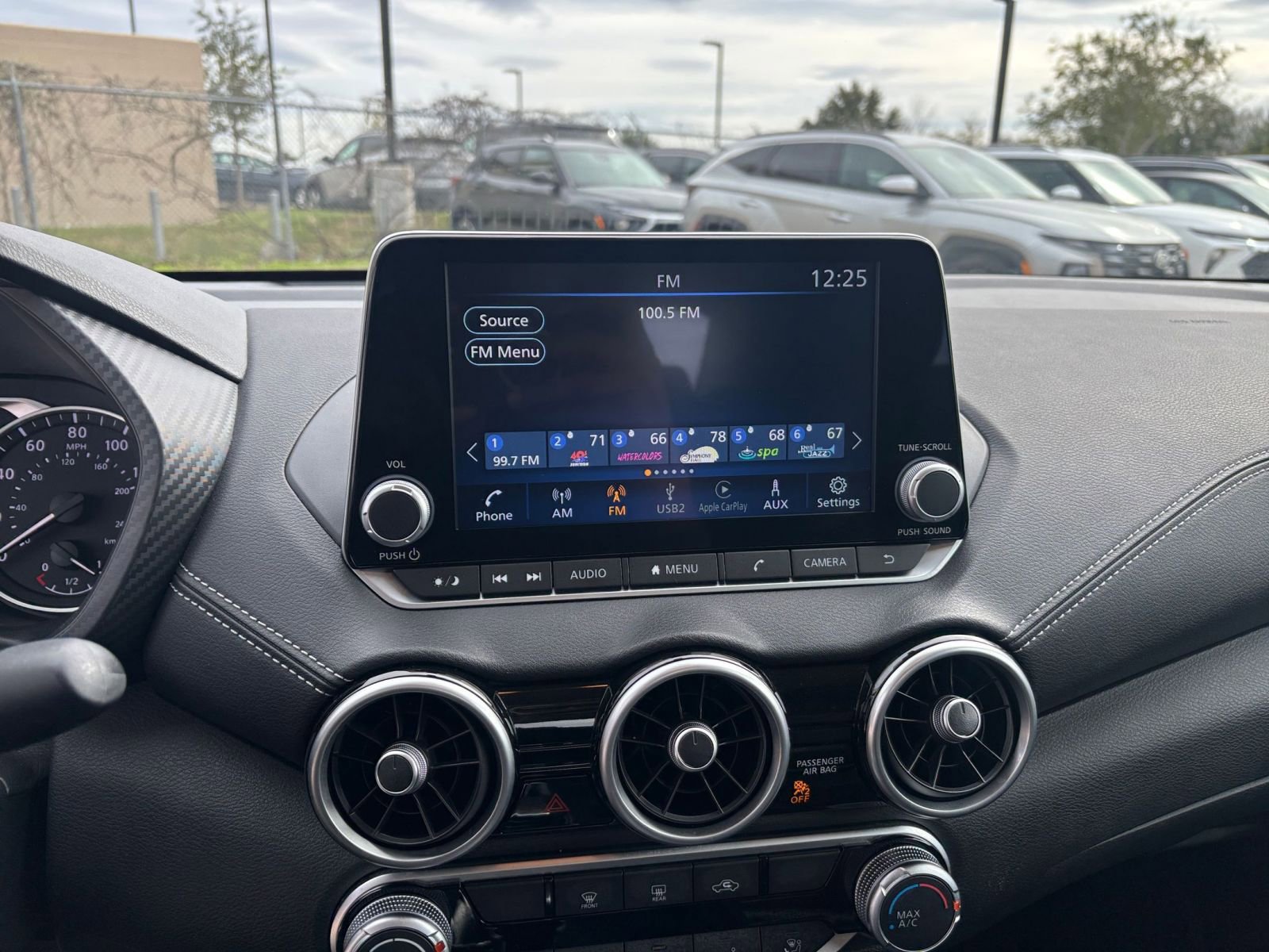 Thumbnail: 2025 Nissan Sentra - 21