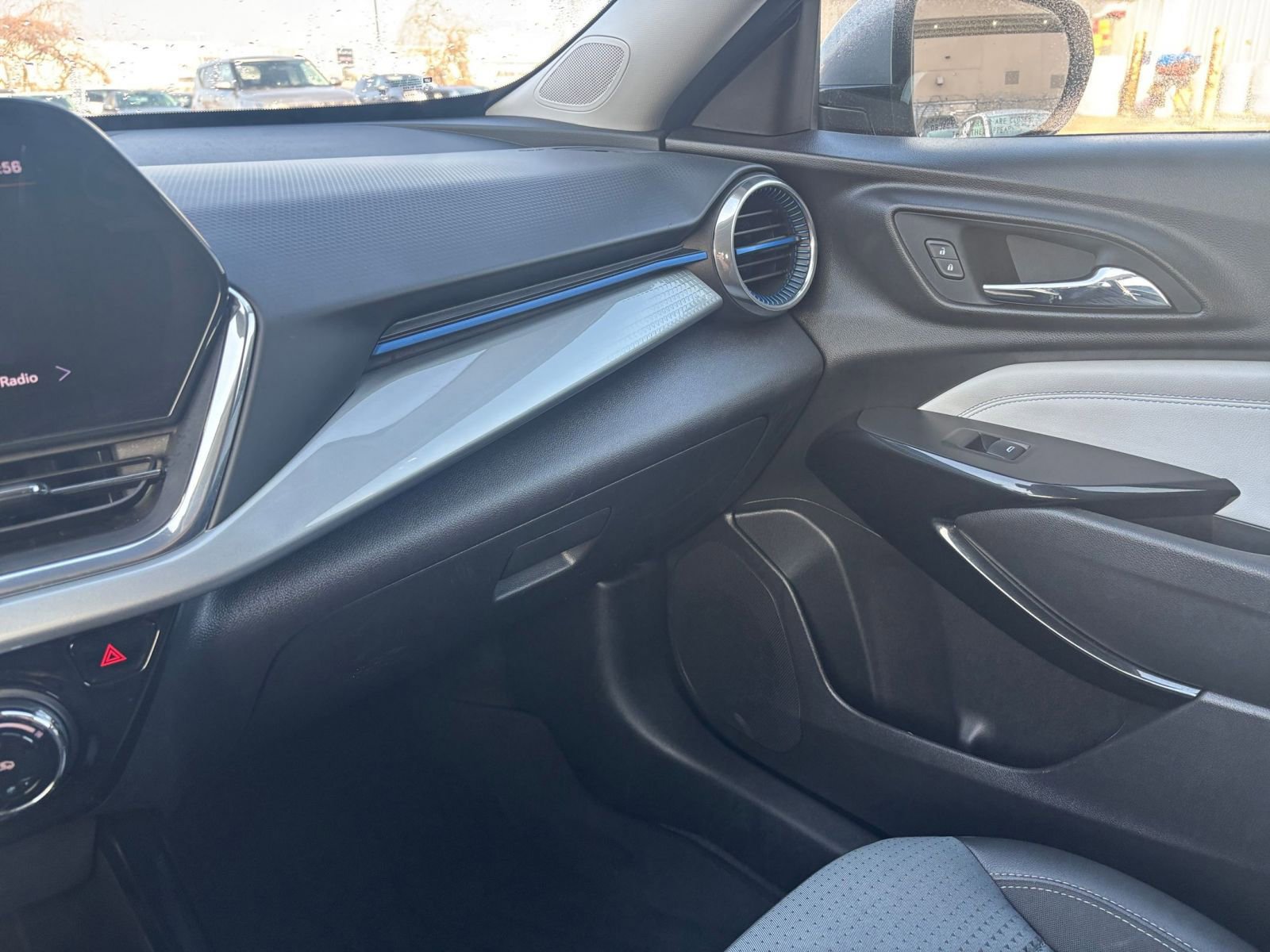 Thumbnail: 2025 Chevrolet Trax - 34