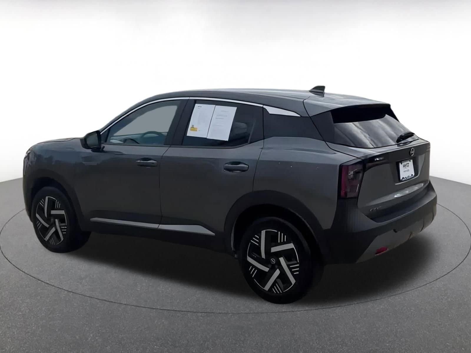 Thumbnail: 2025 Nissan Kicks - 10