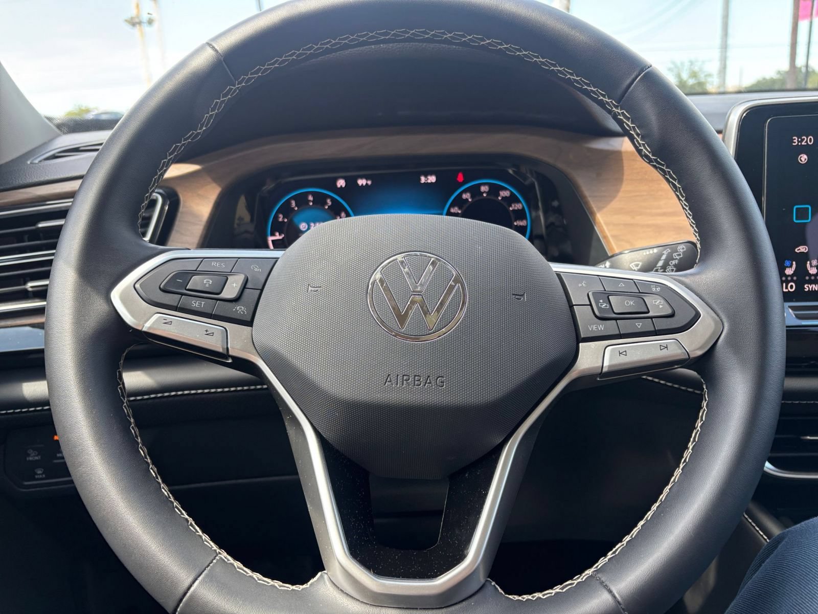 Thumbnail: 2026 Volkswagen Atlas - 25