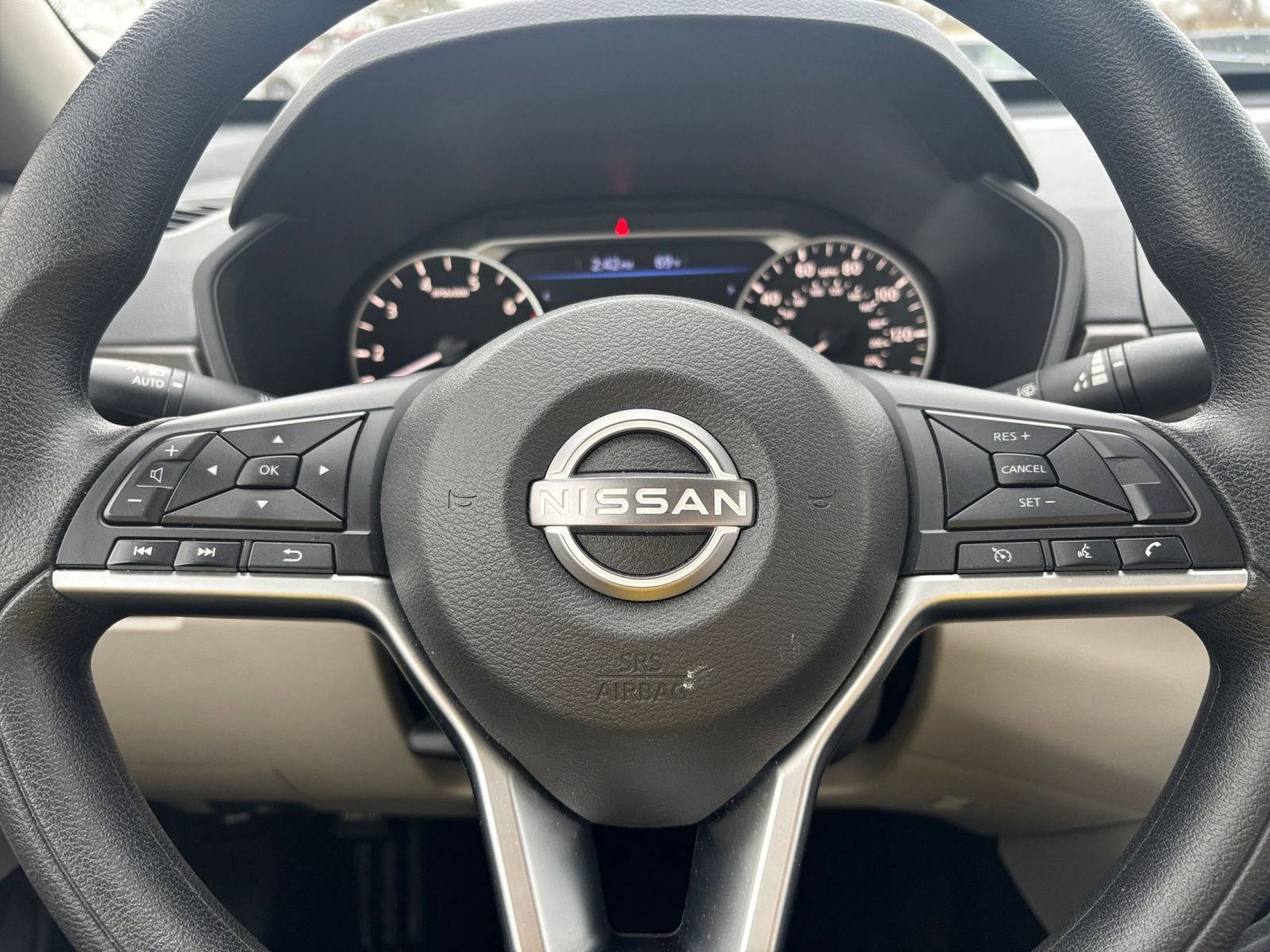 Thumbnail: 2025 Nissan Altima - 28