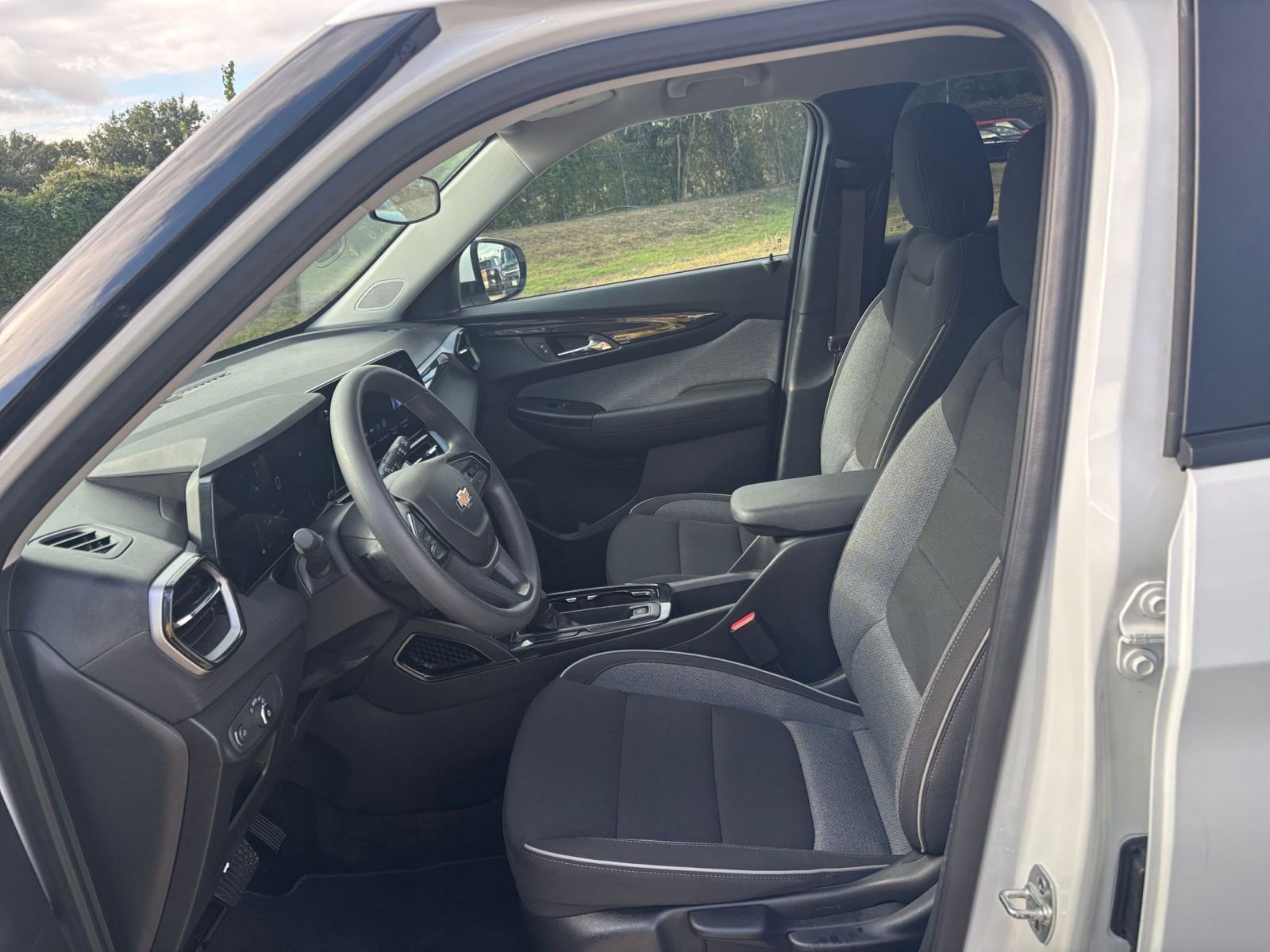 Thumbnail: 2025 Chevrolet TrailBlazer - 24